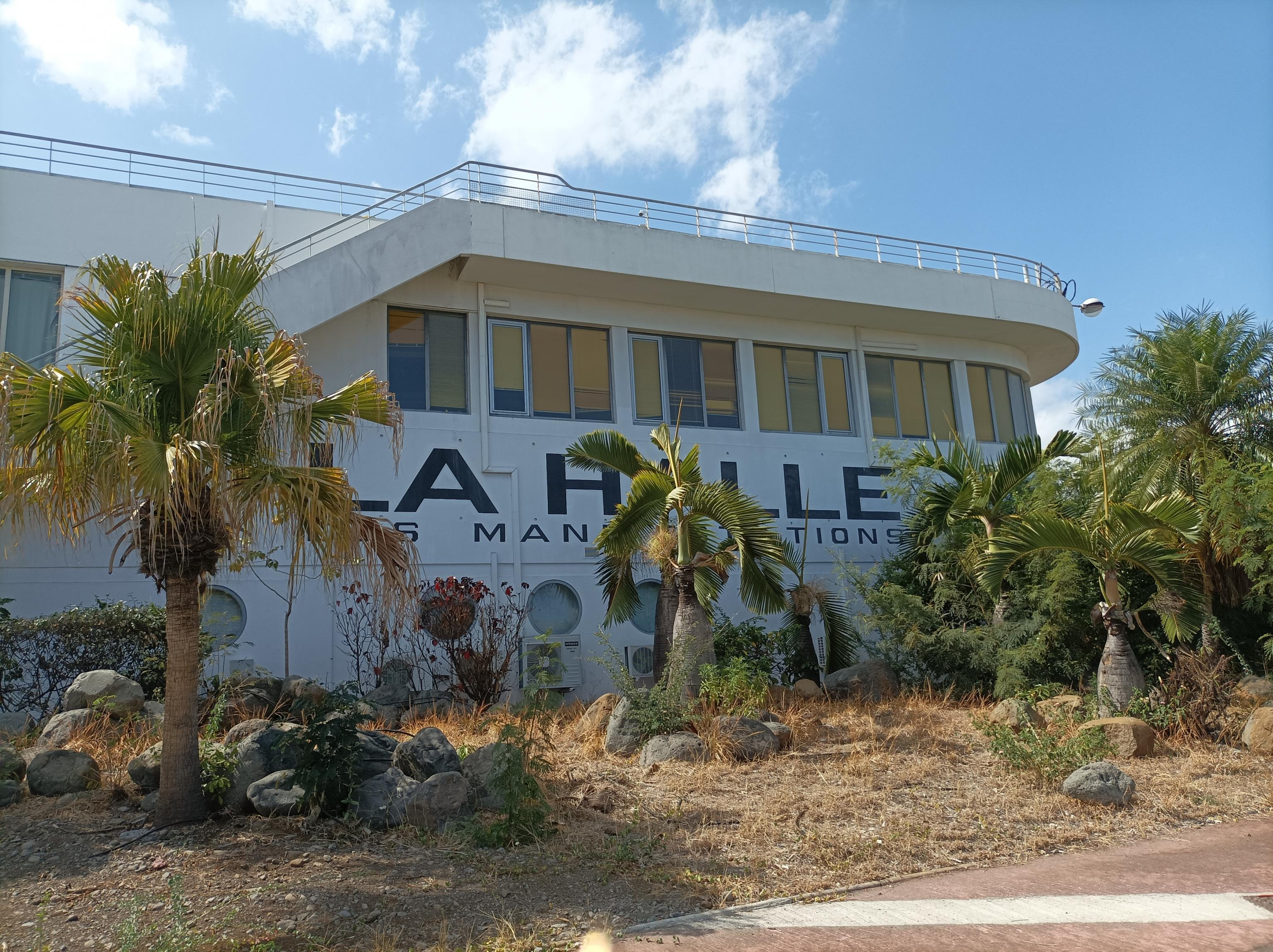 Construire la coopération pour le hub de l'ESS Le Hub de l'ESS à la Halle des Manifestations du port