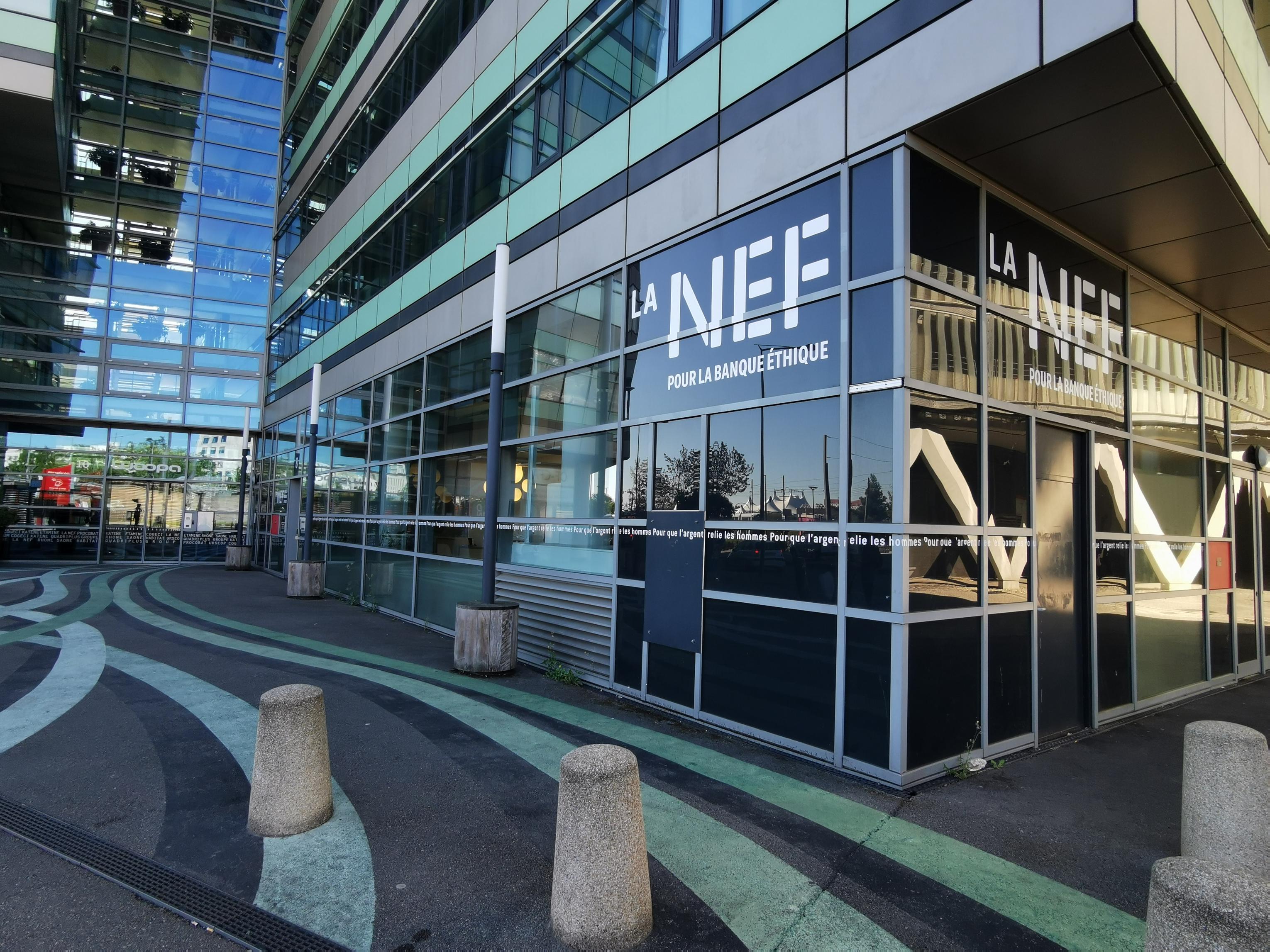 Façade des locaux de la Nef Façade bâtiment Nef
