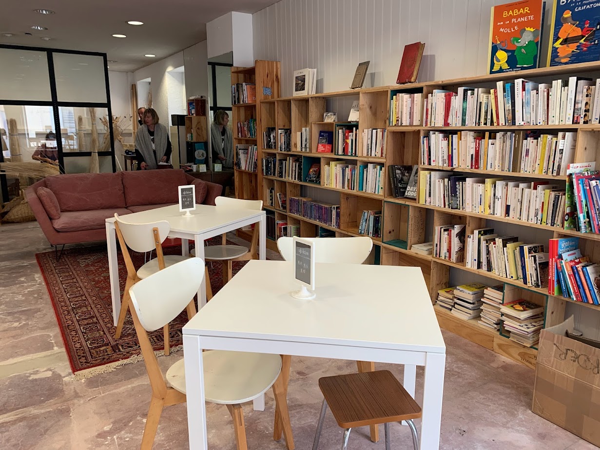 Café Librairie au poulailler